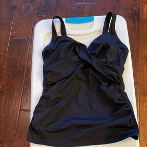 Lands' End Black Tankini Slindersuit Top size 4 DD